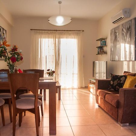 Ifestos Kings Resort Appartment Paphos Kültér fotó