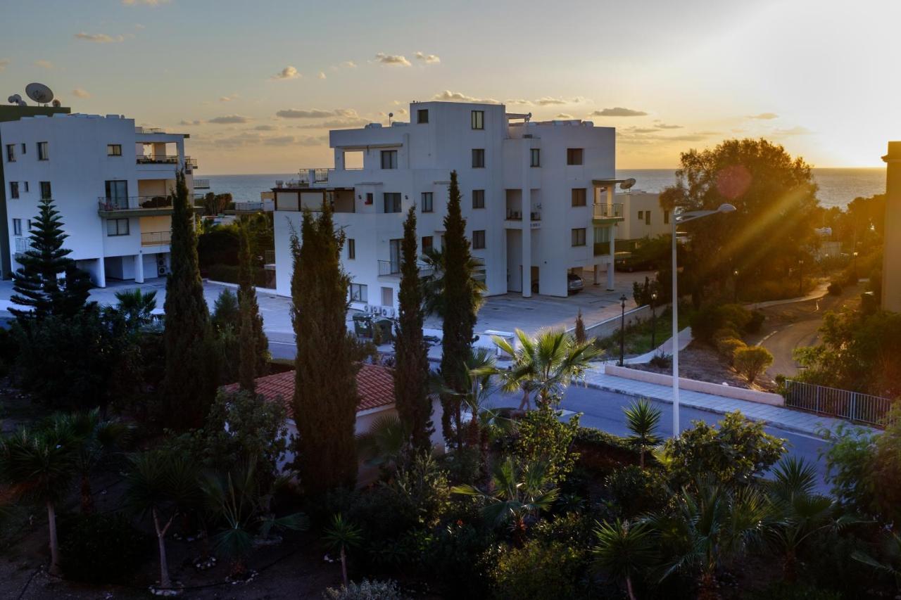 Ifestos Kings Resort Appartment Paphos Kültér fotó